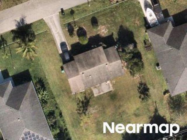 SW Eleuthera Ave