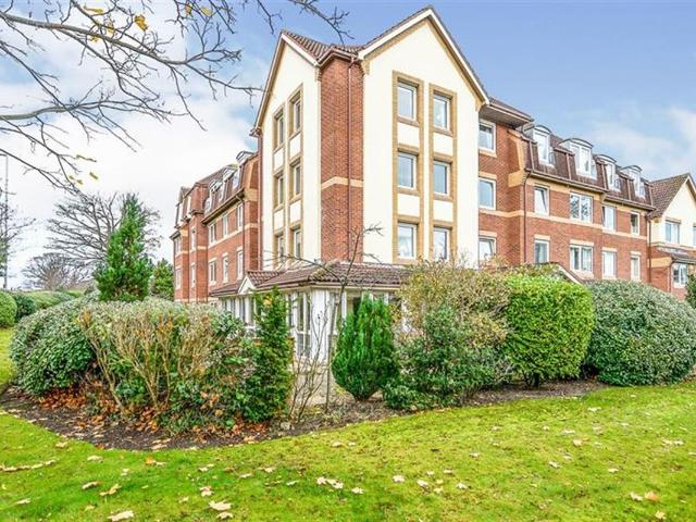 Swn Y Mor, Colwyn Bay LL29, 1 bed flat to rent, £895 pcm | PrimeLocation
