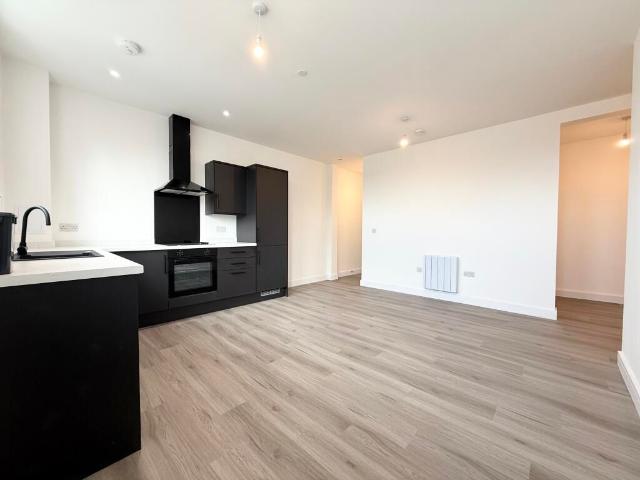 Swain Court, Peterborough PE2, 2 bed flat to rent, £1,025 pcm | PrimeLocation