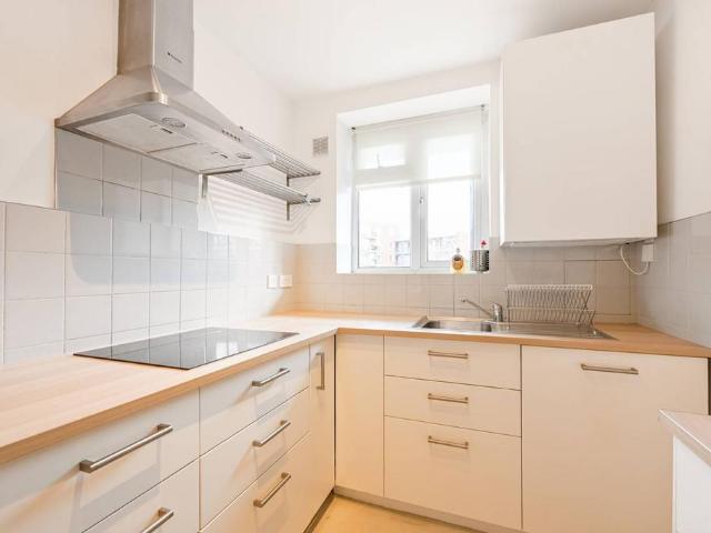 Swan Mews, Stockwell Park, London, SW9 9BF, United Kingdom | 3 bed apartment for rent #138934101 | Rentberry