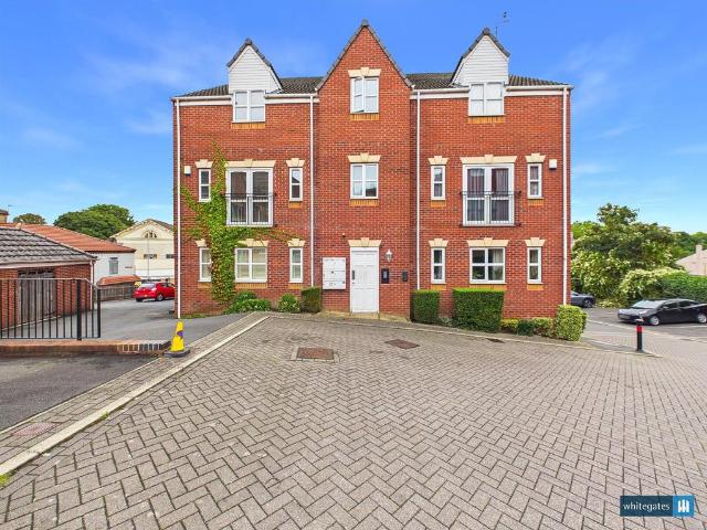 Swan Court, Askern, Doncaster, South. 2 bed apartment to rent £695 pcm £160 pw