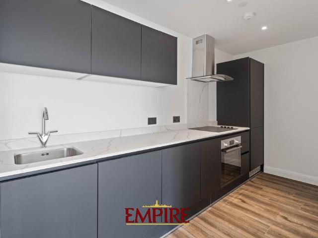 Swan Courtyard, 2 Charles Edward. 1 bed in a flat share to rent £975 pcm £225 pw