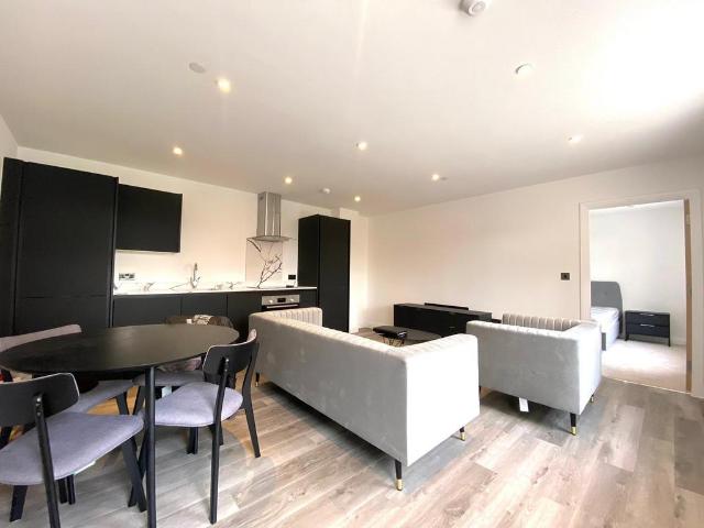 Swan Courtyard, Birmingham, B26 2 bed flat to rent £1,250 pcm £288 pw