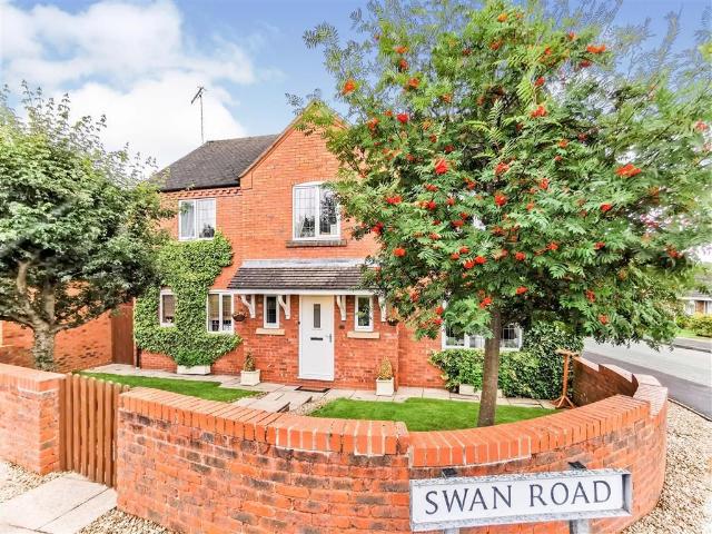 Swan Road, Ashbourne DE6, 4 bed property to rent, £1,800 pcm | PrimeLocation