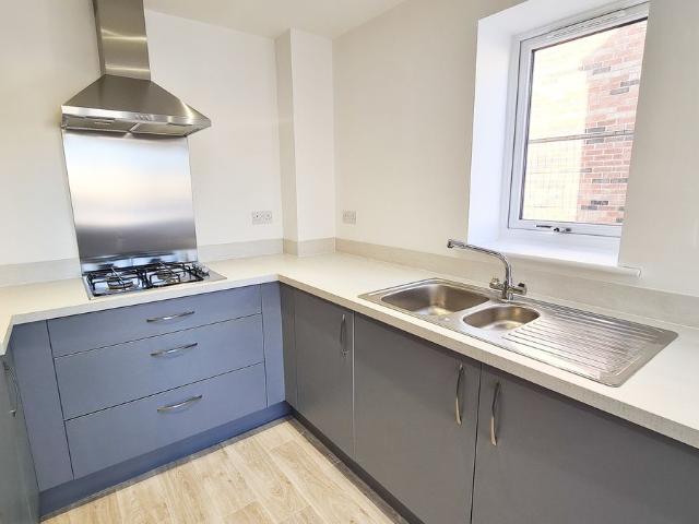 Swan Road, Doncaster DN4, 2 bed property to rent, £1,100 pcm | PrimeLocation