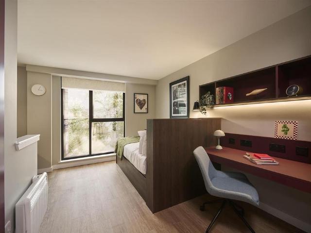 Swan Street, Glasgow G4 Studio to rent £1,187 pcm £274 pw
