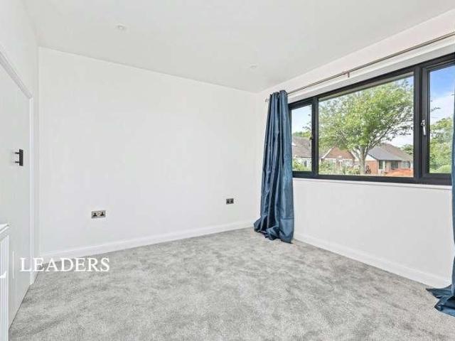 Swanbourne Road, Wick, Littlehampton, West Sussex, BN17