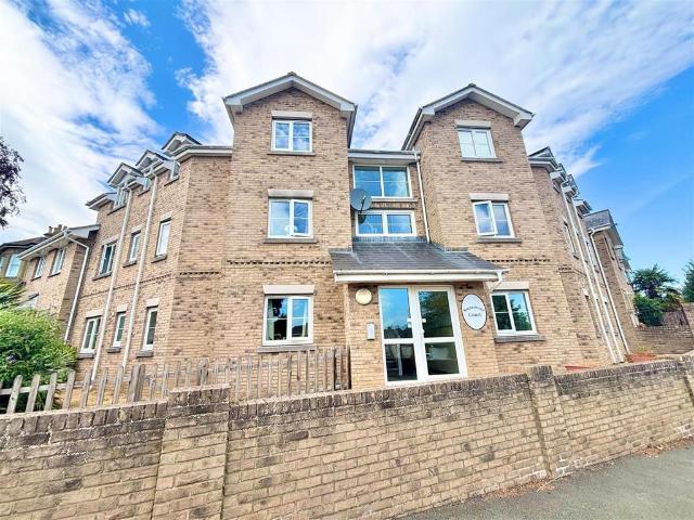 Swanmore Road, Ryde 2 bed flat to rent £925 pcm £213 pw