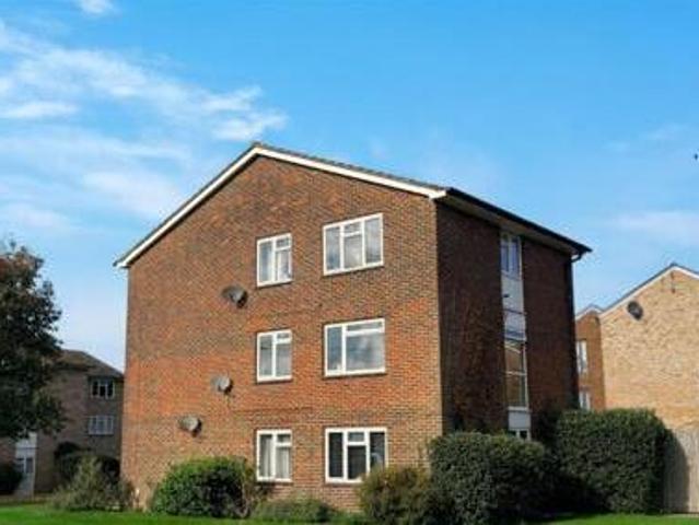 Swann Way, Broadbridge Heath, 2 Bedroom Apartment