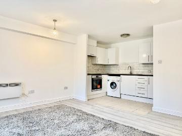 Swansea Court E16, 2 bed flat to rent, £1,750 pcm | PrimeLocation