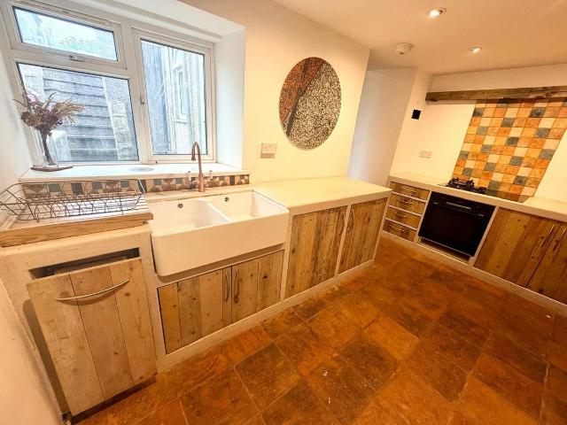 Swansea Road, Hirwaun CF44, 2 bed terraced house to rent, £750 pcm | PrimeLocation