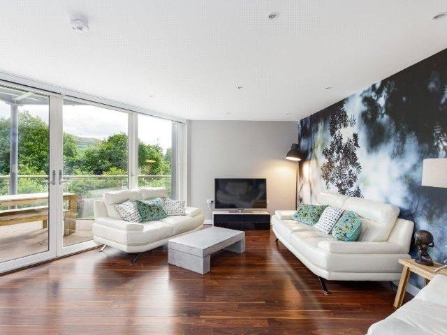 Swanston Drive, City of Edinburgh, EH10 7BL, United Kingdom | 4 bed duplex for rent #103825943 | Rentberry