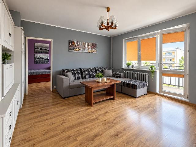 Sprzedam przestronne 4 pokojowe mieszkanie 70,5 m² w Swarzędzu
