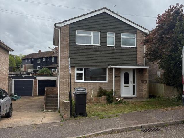 Sweden Close, Dovercourt CO12, 3 bed detached house to rent, £1,450 pcm | PrimeLocation