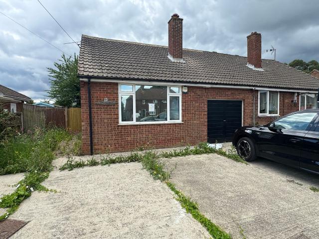 Sweechgate, Canterbury CT2, 2 bed bungalow to rent, £1,500 pcm | PrimeLocation