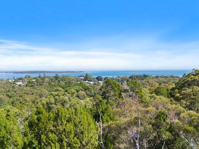 SWEEPING 180 DEGREE VIEWS TO BUILD YOUR DREAM !