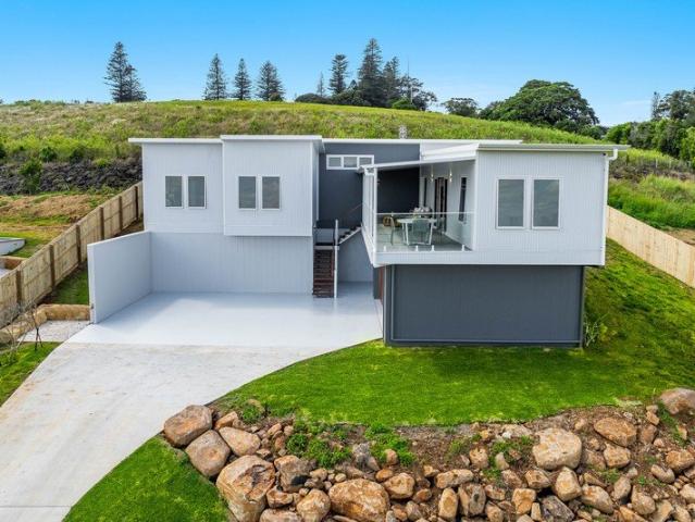 Sweeping views and development potential in prized Epiq estate