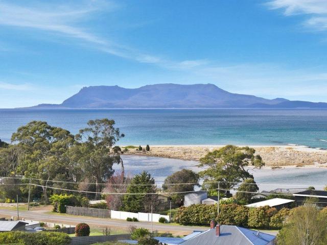 Sweeping views, relaxed coastal living