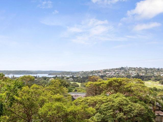 Sweeping Harbour Views in a Sunlit Bellevue Hill Setting
