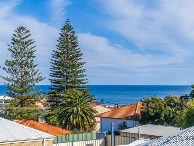 Sweeping Ocean Views from 2nd Storey