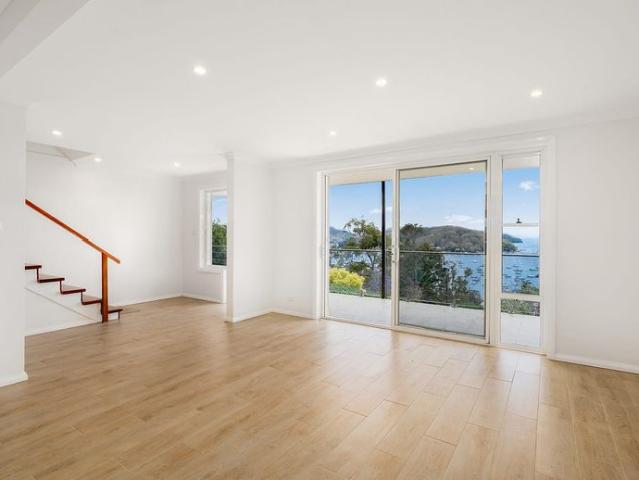 Sweeping Pittwater Views