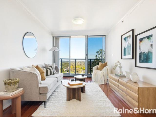 Sweeping Skyline Views in the Heart of Chatswood