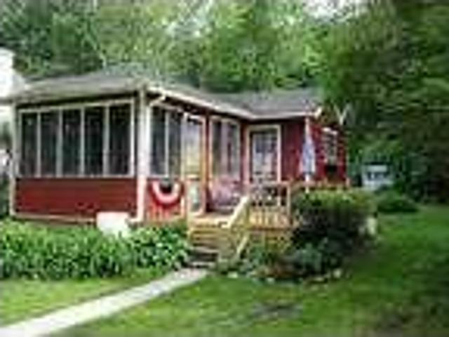 Sweet Cottage in Fennville 1br /1ba