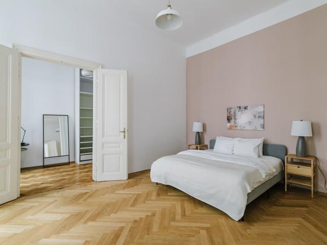 Sweet Innere Stadt 2BR w/ Washer & Dryer
