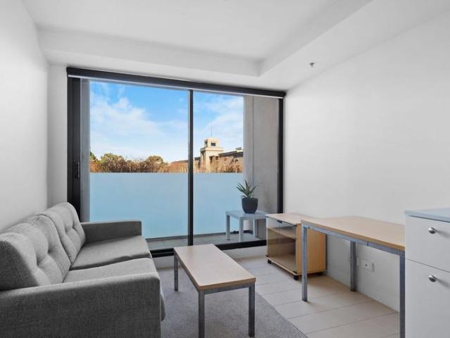 SWEET & SIMPLE: 1 BEDROOM ABODE