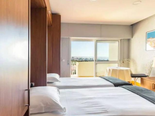 Studio for rent in Cascais, bills included