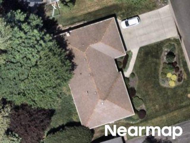 Sweetbriar Ln