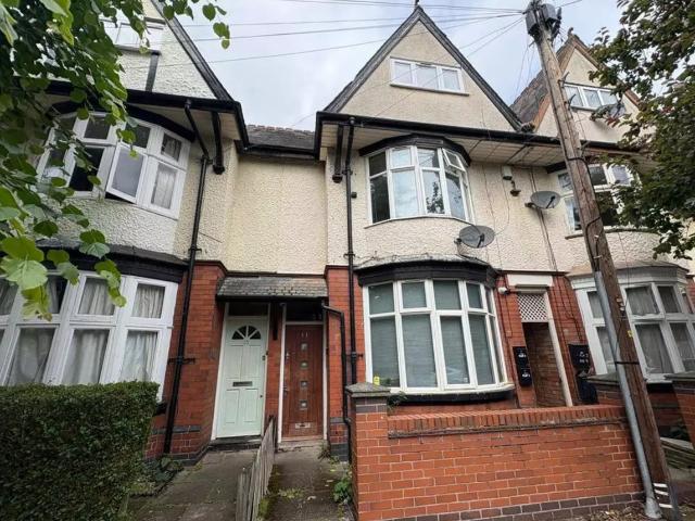 Sweetbriar Road, Leicester LE3, Block of flats to rent, £2,300 pcm | PrimeLocation