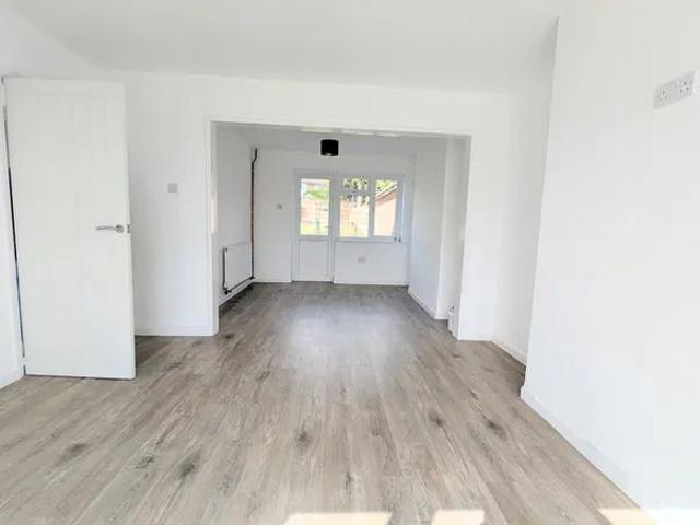 Swift Close, Bedford, MK41