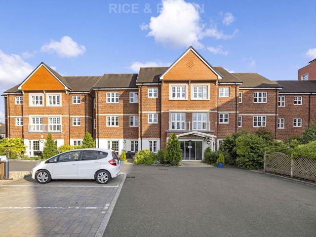 Swift House, Maidenhead SL6, 2 bed flat to rent, £1,600 pcm | PrimeLocation