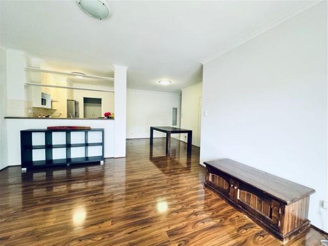 Swimming pool Gym Partially furnished 3 bed apartment
