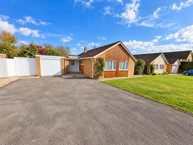 Swindon Village, Cheltenham GL51, 3 bed detached bungalow to rent, £1,895 pcm | PrimeLocation