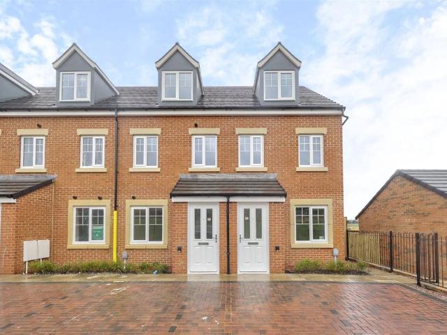 Swindale Gardens, Penrith CA11, 3 bed town house to rent, £1,200 pcm | PrimeLocation