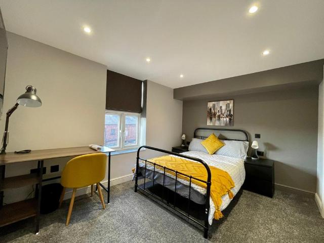 Swinton, M27 1 bed terraced house to rent £625 pcm £144 pw