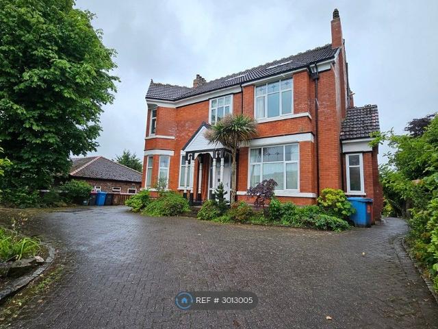 Swinton, Manchester M27, 2 bed flat to rent, £850 pcm | PrimeLocation
