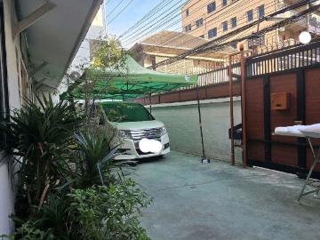 ST175 ขายบ้านเดี่ยวในซอยสีลม 26 – ใจกลางย่านธุรกิจ แต่สงบและเป็นส่วนตัว