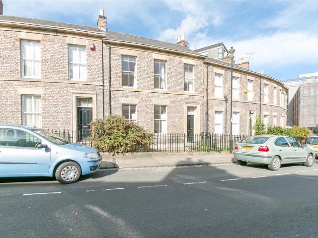 St. Thomas Crescent, Newcastle upon Tyne 2 bed house to rent £1,150 pcm £265 pw