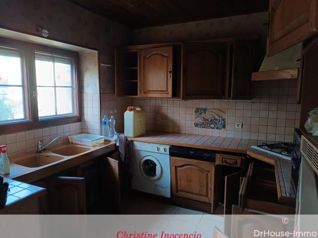 St Thomas de Conac maison à rénover 153m² avec terrain et dépendances
