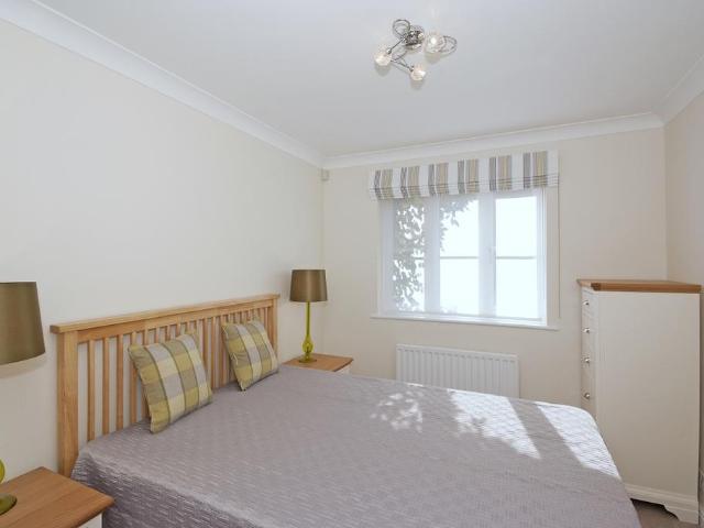 St Thomas Mews, Oxford 2 bed apartment to rent £2,050 pcm £473 pw