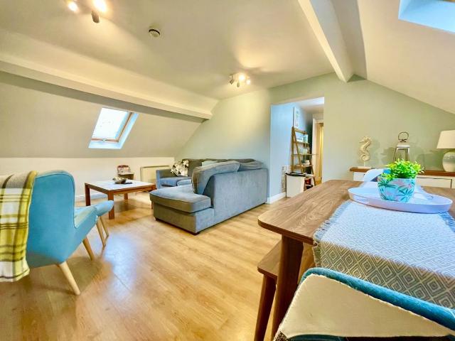 St. Thomas Street, Weymouth DT4, 2 bed flat to rent, £950 pcm | PrimeLocation
