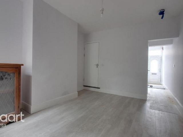 St Thomas Road, Derby 2 bed terraced house to rent £850 pcm £196 pw