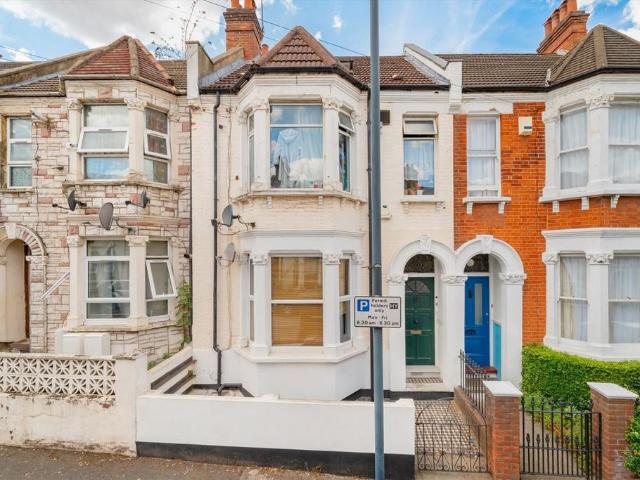 St. Thomas's Road, London NW10 2 bed flat to rent £1,800 pcm £415 pw