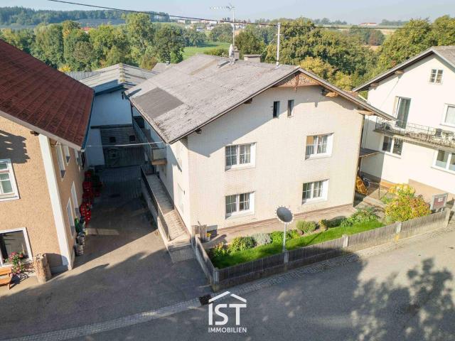 St. Veit im Innkreis Zum Sanieren: Wohnhaus mit 7 Zimmern und Werkstatt