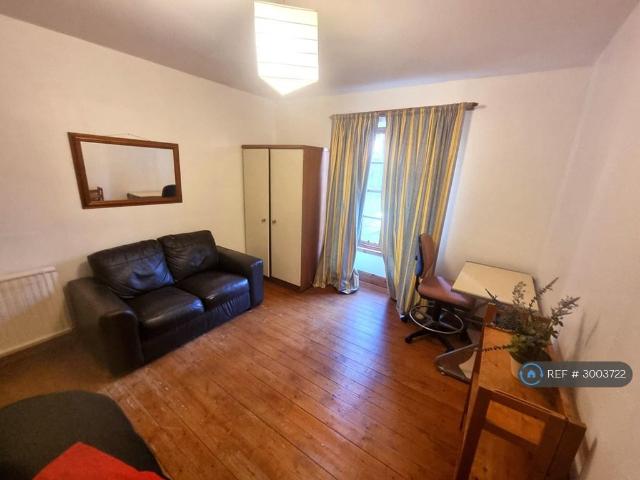 St Vincent Crescent, Glasgow, G3 1 bed in a flat share to rent £800 pcm £185 pw