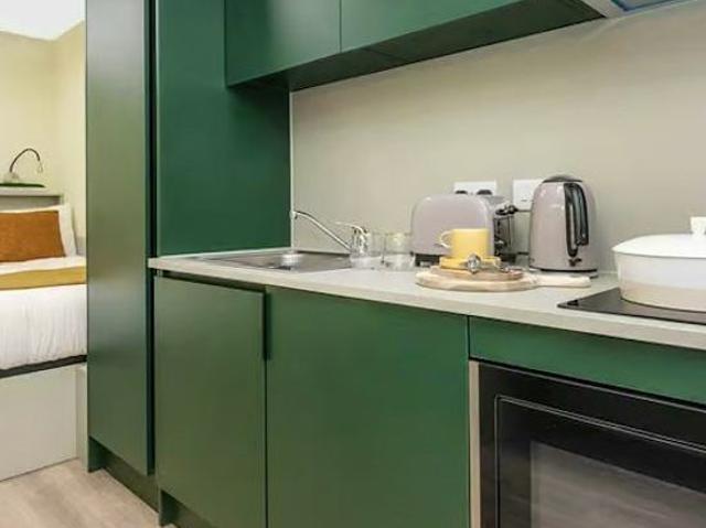 St Vincent Studios Premium Plus Studio