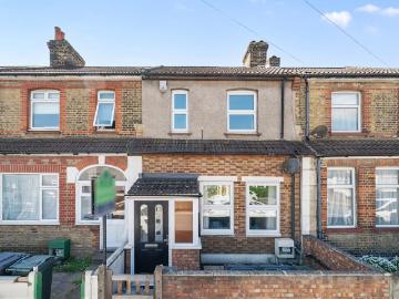 St. Vincents Road Dartford DA1 3 bed terraced house to rent £1,900 pcm £438 pw